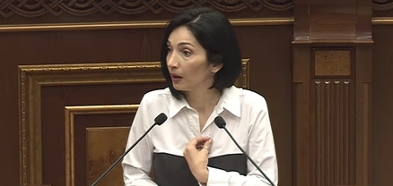 Իմ հորը դիահերձարաններում էի փնտրում․ ​​​​​​​Թագուհի Ղազարյանը հուզվեց