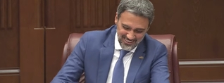 Վարդևանյանը չկարողացավ զսպել ծիծաղը. «Զսպեք Ձեզ»
