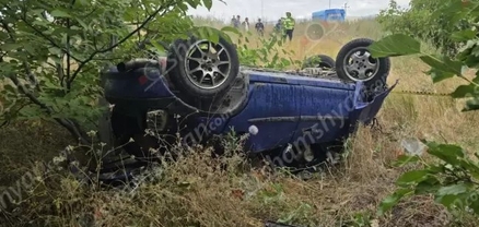 Երևան-Գյումրի ավտոճանապարհին Opel-ը գլխիվայր շրջված հայտնվել է ձորակում․ կա վիրավոր