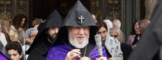 Ընդդիմադիր պատգամավորները Մայր Աթոռում ստացան Վեհափառի օրհնությունը