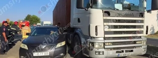 Ավտովթար՝ Մեծամորում․ բախվել են Toyota-ն և Scania մակնիշի վրացական համարանիշներով բեռնատարը