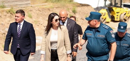 ՆԳ նախարարը ծանոթացել է Եղեգնաձորի հրշեջ-փրկարարական ջոկատի նոր շենքի շինաշխատանքներին