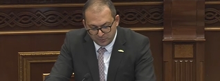 «Հայաստա՛ն աշխարհ, խաչդ չհանե՛ս». Ռուբեն Մխիթարյանը՝ Եկեղեցու դեմ արշավի մասին