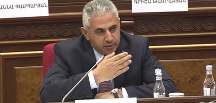 Լարված իրավիճակ՝ ԱԺ-ում. Ռուբինյանը անջատեց Էդգար Ղազարյանի բարձրախոսը