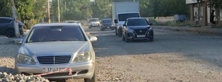 Գյումրիի Շիրակացու փողոցը 4 ամսից ավելի է` քանդված է, միայն մայթերն են վերանորոգվել