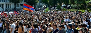 Արցախյան գեներալ-բիզնեսմենները անհասանելի են արցախահայերի համար․ «Իրավունք»