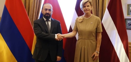 Ռիգայում Միրզոյանի պաշտոնական քննարկումները մեկնարկել են Լատվիայի ԱԳ նախարարի հետ առանձնազրույցով
