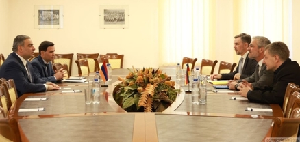 Նիլս Հայկո Հաթերը հանդիպել է ՊՆ ներկայացուցիչների հետ
