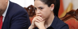 Խեղճ ու խոցելի լինելով՝ դու միմիայն մեծացնում ես Ադրբեջանի ախորժակը. Տաթևիկ Հայրապետյան