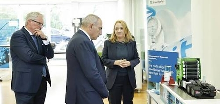 Փաշինյանն այցելել է Ֆրաունհոֆերի ջրածնի կիրառական կենտրոն