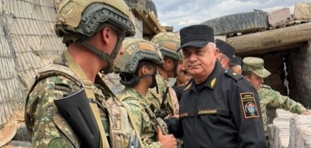 ՌՈ պետ Արամ Հովհաննիսյանը շրջայց է կատարել բանակային դիրքերում և զորամասերում