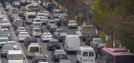 Ոստիկանությունն ու ՏԿԵՆ-ն էլ են խցանումների պատճառ դառնում. «Ժողովուրդ»