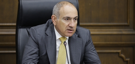 Փաշինյանը կրկին SMS-ներ է ուղարկե՞լ․ «Հրապարակ»