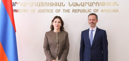 Սրբուհի Գալյանը Ֆրանսիայի դեսպանի հետ քննարկել է սահմանադրական բարեփոխումները