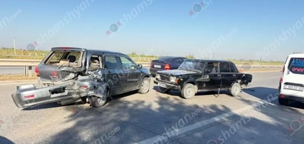 Մեղրի-Երևան ճանապարհին 5 ավտոմեքենա է բախվել. shamshyan.com