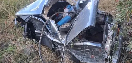 Գեղարքունիքի մարզում «ՎԱԶ 2105»-ը մի քանի պտույտ շրջվելով հայտնվել է ձորում. բժիշկները պայքարում են վիրավորների կյանքի համար