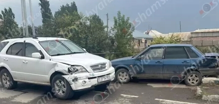Մեծ Մասրիկում բախվել են Kia-ն և «ՎԱԶ 2107»-ը․ կա վիրավոր