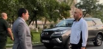 Հրամանատարը՝ սպորտային համազգեստով․ ՊՆ-ն պարզաբանում է