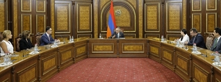 Փաշինյանն ընդունել է «Հայաստանի Օքսֆորդի շրջանավարտների բիզնես ակումբ» ՀԿ ներկայացուցիչներին