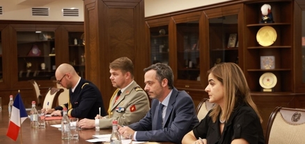 Ֆրանսիայի դեսպանը պաշտպանության նախարարությունում էր