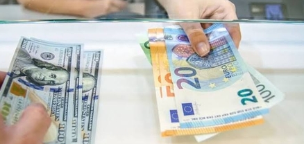 Այսօրվա փոխարժեքները․ ի՞նչ գին ունեն դոլարն ու եվրոն
