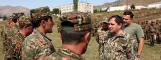 Պապիկյանը պահանջել է պահպանել զինվորական կարգապահությունը և աչքի ընկնել օրինակելի ծառայությամբ