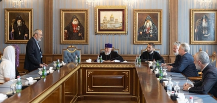 Կաթողիկոսը Մայր Աթոռում ընդունեց «Դանիական-հայկական բարեգործական առաքելություն» ՀԿ ատենապետին