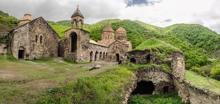 Բաքուն հիմա էլ հայկական կողմին մեղադրում է Դադիվանքից մշակութային արժեքներ «գողանալու» մեջ. Ազատություն
