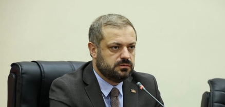 Գևորգ Պապոյանն աշխատակազմին է ներկայացրել նորանշանակ տեղակալներին