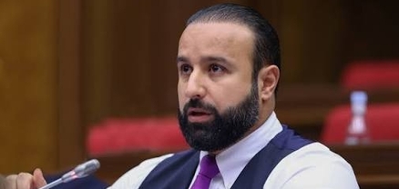 Զազրախոսները դատապարտում են․ «Հրապարակ»
