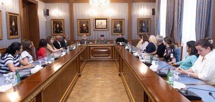 Վեհափառը «Save Armenia»-ի պատվիրակության հետ քննարկել է հայ գերիների և Արցախի ժառանգության հարցը