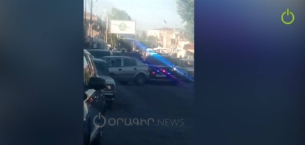 Գյումրիի Շահումյան փողոցում պարեկները աջ ու ձախ բոլորին տուգանում են. ահազանգ