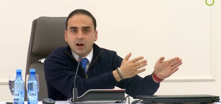 Հերի՛ք եղավ, կյանքներս կերան. խզե՛ք պայմանագրերը, թող գնան սև ցուցակ. պիտի պատժվեն. Ավինյանը բարկացավ