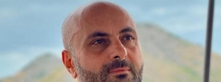 Մենևը լուսանկար է հրապարակել Գոռ Հակոբյանի և նրա որդու հետ