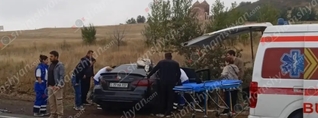 «Տառերի պուրակ»-ի հարևանութամբ բախվել են «Lexus»-ը ու «Nissan Altima»-ն․ կան վիրավորներ