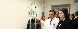 Արփինե Սարգսյանն այցելել է ծառայության ընթացքում վնասվածք ստացած պարեկին
