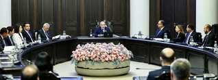 Ժողովրդին ծաղրելու «նուրբ արվեստը». «Փաստ»