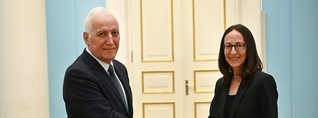 Վահագն Խաչատուրյանին իր հավատարմագրերն է հանձնել Հայաստանում Կանադայի դեսպանը