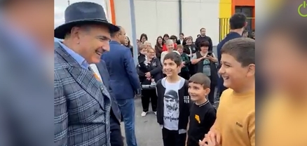 Բռնեցի ձեզ, թե ինչը չեք արել, դե հեծանիվ էլ կքշեք. Փաշինյանը՝ լուսաձորցի երեխաներին