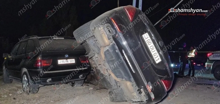 «Կանանց գաղութի» մոտ «Maybach»-ը կոտրել է գազի խողովակները, բախվել «BMW X5»-ին և կողաշրջվել. կան վիրավորներ