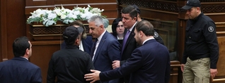Ռուբինյանը կրկին անջատել է Էդգար Ղազարյանի խոսափողը և հրավիրել անվտանգության աշխատակիցներին