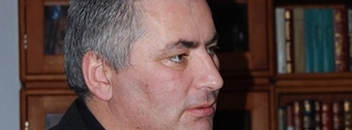 Չեմ կարծում, որ բանակում սպանությունների, ինքնասպանությունների պատճառը դիրքերում բաղնիքի բացակայությունն է. լրագրող
