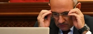 «Ում հետ նկարվել ես, թող նա էլ աշխատանք տա». «Փաստ»