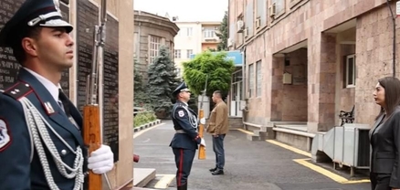 ՆԳՆ ղեկավար կազմը հարգանքի տուրք է մատուցել հանուն հայրենիքի և ծառայողական պարտականությունները կատարելիս զոհված ոստիկանների հիշատակին