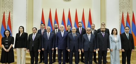 Նախագահական նստավայրում տեղի է ունեցել ՀՀ Կառավարության անդամների երդմնակալության արարողությունը