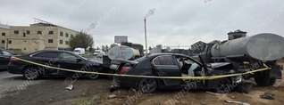 Մուսալեռում բախվել են «BMW»-ն, «Nissan X-Trail»-ը և «Toyota»-ն. մեքենաներից մեկն էլ բախվել է կայանված 2 ավտոցիստեռնի