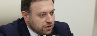 Ճնշում են բոլոր կողմերից․ «Հրապարակ»