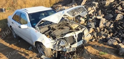 Բախվել են «Lada»-ն ու «Mercedes»-ը. վերջինը հայտնվել է ձորակում. կա վիրավոր
