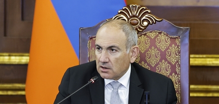 Կառավարման ակադեմիայում հերթական դասընթացին հաջորդեց ծառատունկ. Փաշինյան
