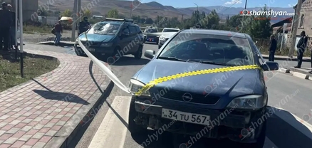 Սիսիանում բախվել են «Opel Zafira»-ն և «Opel Astra»-ն․ վիրավորը սանավիացիայի ուղղաթիռով տեղափոխվել է Երևան